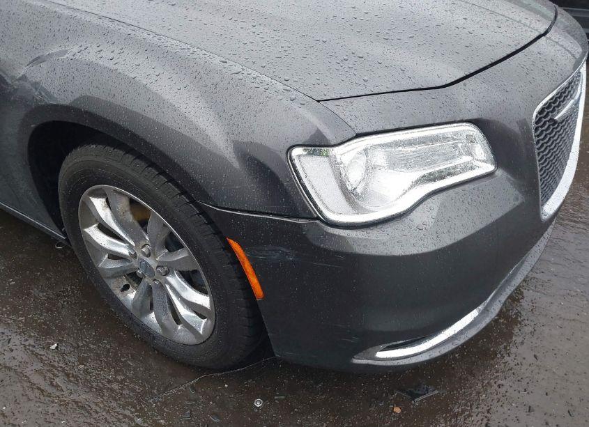 Photo 6 of 2016 Chrysler 300 LIMITED (VIN 2C3CCARG5GH278333)