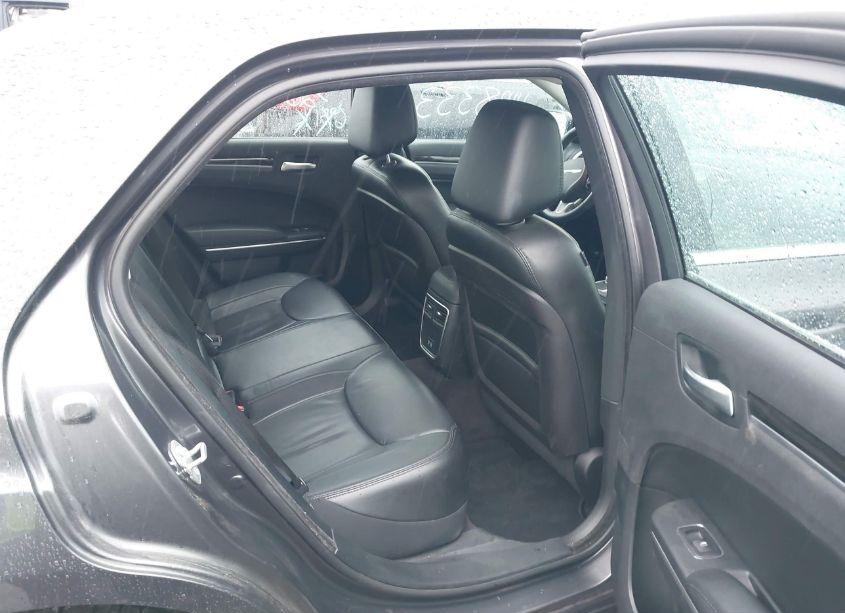 Photo 8 of 2016 Chrysler 300 LIMITED (VIN 2C3CCARG5GH278333)