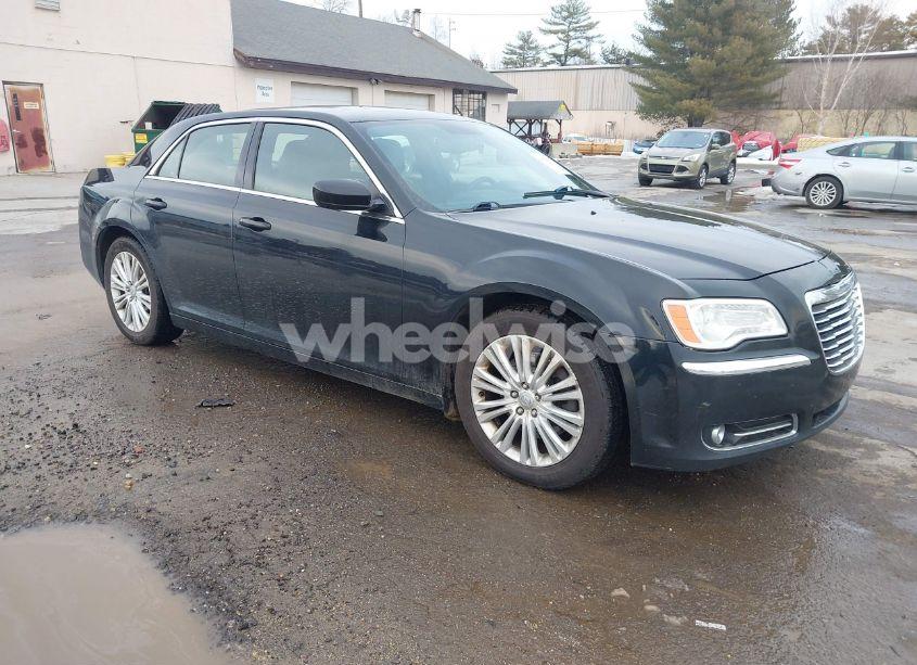 2013 Chrysler 300 MOTOWN (VIN 2C3CCARG6DH535172) main photo