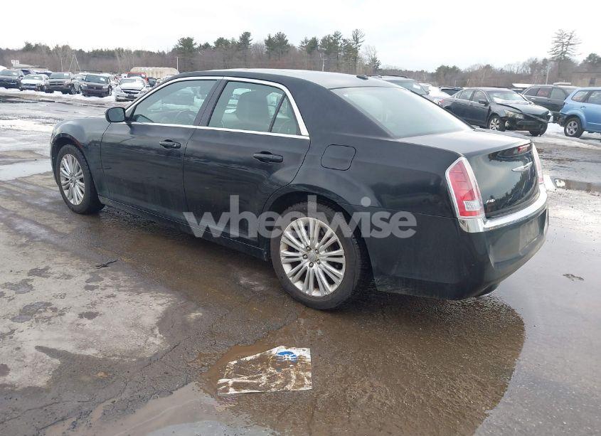 Photo 3 of 2013 Chrysler 300 MOTOWN (VIN 2C3CCARG6DH535172)