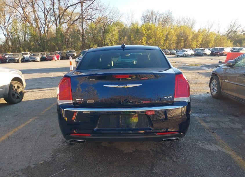 Photo 16 of 2015 Chrysler 300 LIMITED (VIN 2C3CCARG6FH808467)