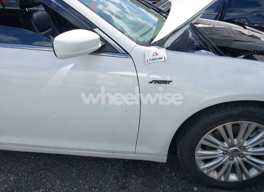 Photo 6 of 2014 Chrysler 300 (VIN 2C3CCARG8EH383381)