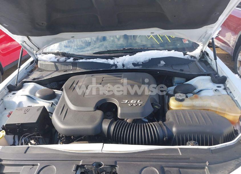 Photo 10 of 2013 Chrysler 300 MOTOWN (VIN 2C3CCARG9DH505759)