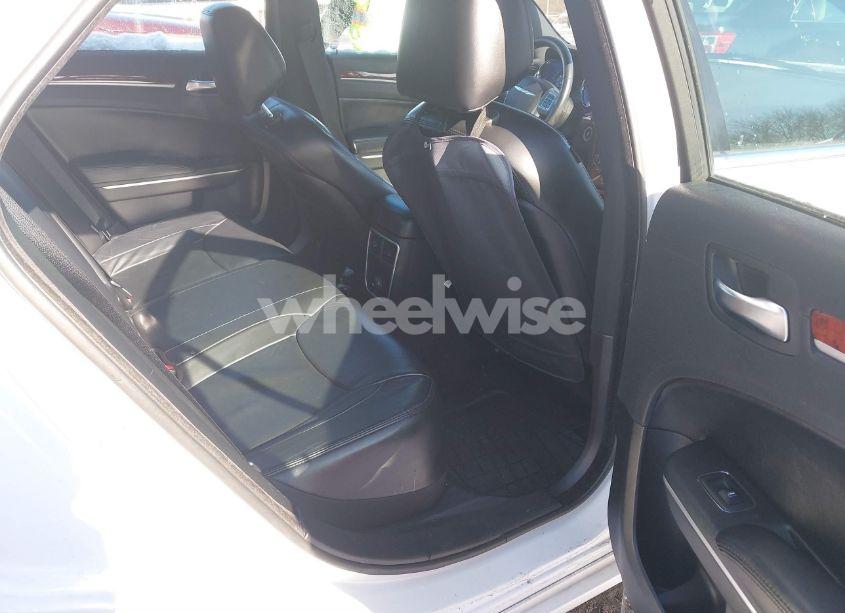 Photo 8 of 2013 Chrysler 300 MOTOWN (VIN 2C3CCARG9DH505759)