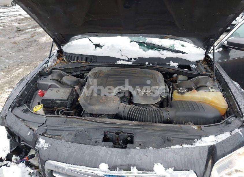 Photo 10 of 2013 Chrysler 300 MOTOWN (VIN 2C3CCARG9DH551981)