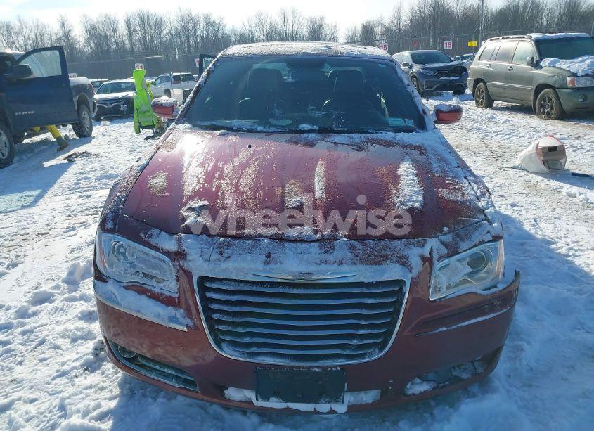 Photo 12 of 2013 Chrysler 300 MOTOWN (VIN 2C3CCARG9DH652826)