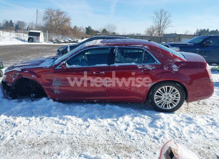 Photo 14 of 2013 Chrysler 300 MOTOWN (VIN 2C3CCARG9DH652826)