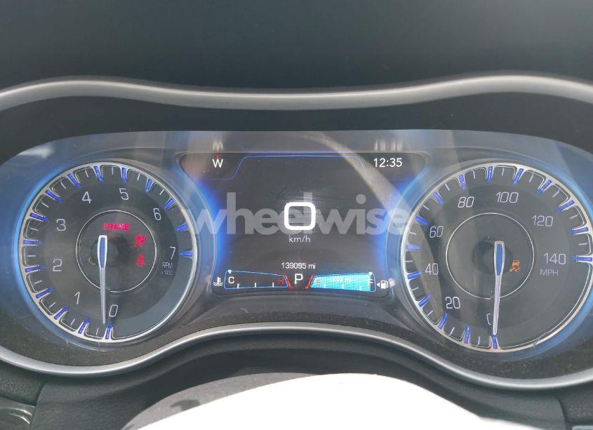 Photo 7 of 2015 Chrysler 300 LIMITED (VIN 2C3CCARG9FH781572)