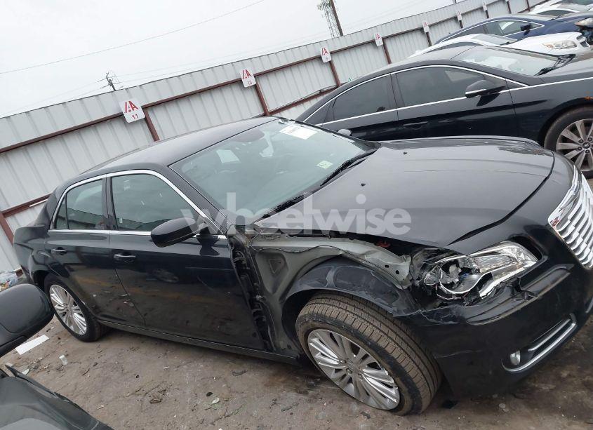 Photo 13 of 2014 Chrysler 300 (VIN 2C3CCARGXEH255689)