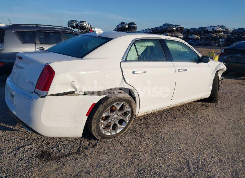 Photo 4 of 2016 Chrysler 300c PLATINUM AWD (VIN 2C3CCASG0GH191434)