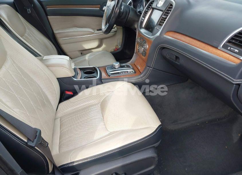 Photo 5 of 2016 Chrysler 300c PLATINUM AWD (VIN 2C3CCASG0GH305111)