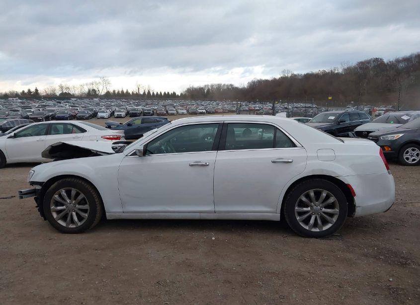 Photo 14 of 2015 Chrysler 300c PLATINUM AWD (VIN 2C3CCASG6FH899797)