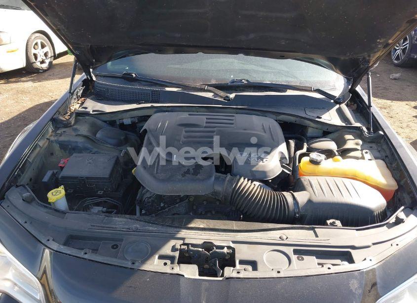 Photo 10 of 2016 Chrysler 300c PLATINUM (VIN 2C3CCASG6GH152234)