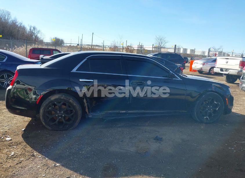 Photo 13 of 2016 Chrysler 300c PLATINUM (VIN 2C3CCASG6GH152234)