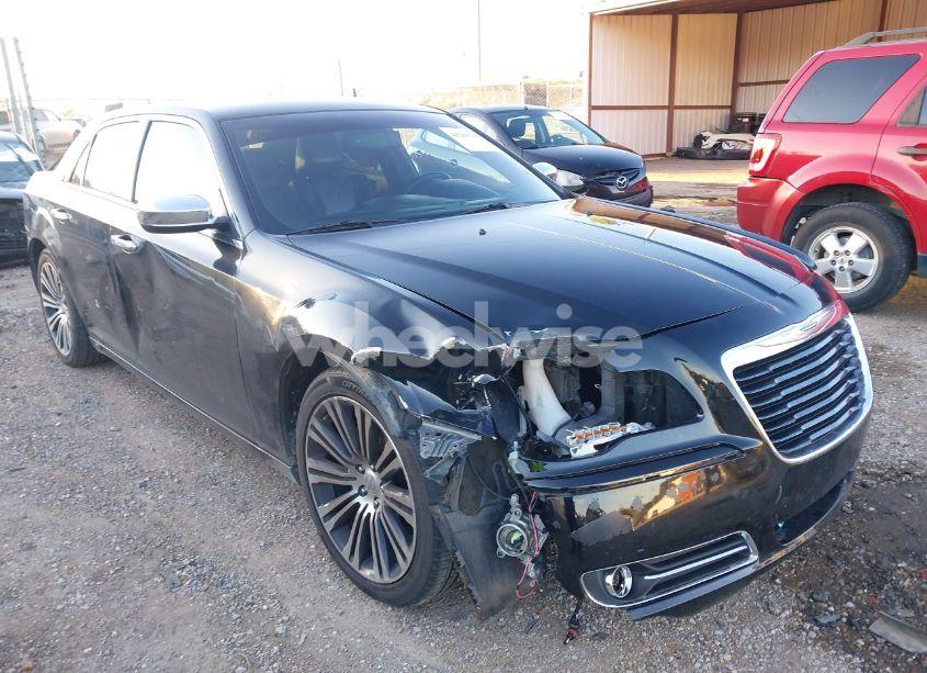 Photo 6 of 2013 Chrysler 300c LUXURY SERIES AWD (VIN 2C3CCASGXDH556469)