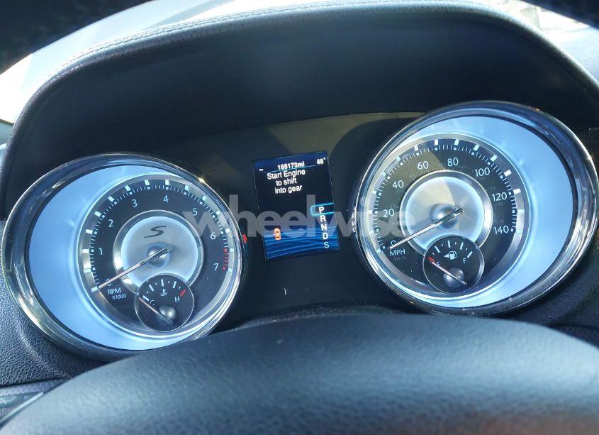 Photo 7 of 2013 Chrysler 300c LUXURY SERIES AWD (VIN 2C3CCASGXDH556469)