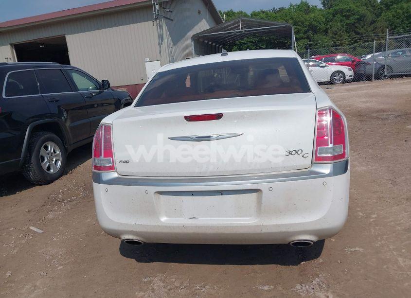 Photo 16 of 2013 Chrysler 300c LUXURY SERIES AWD (VIN 2C3CCAST5DH591174)