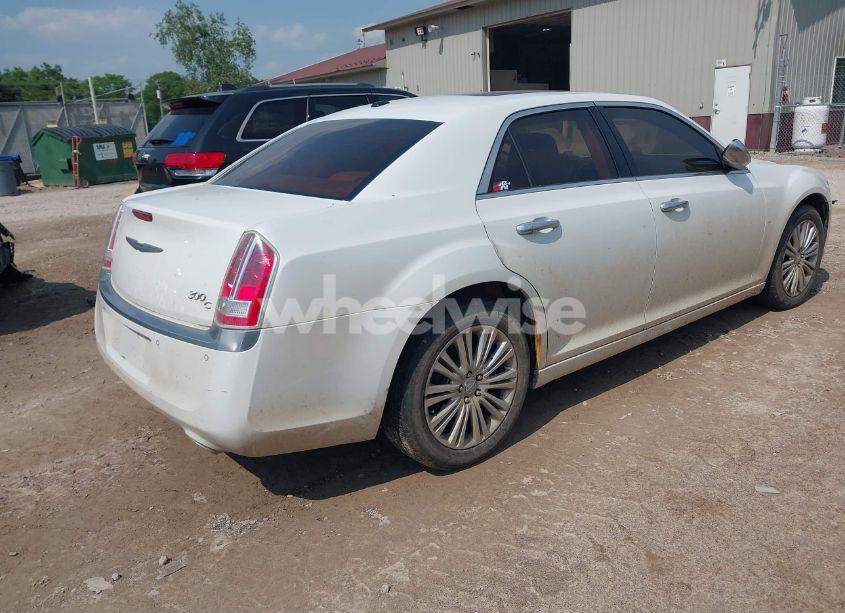 Photo 4 of 2013 Chrysler 300c LUXURY SERIES AWD (VIN 2C3CCAST5DH591174)