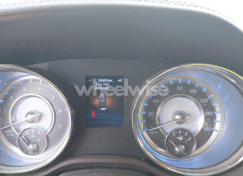 Photo 7 of 2013 Chrysler 300c LUXURY SERIES AWD (VIN 2C3CCAST5DH591174)