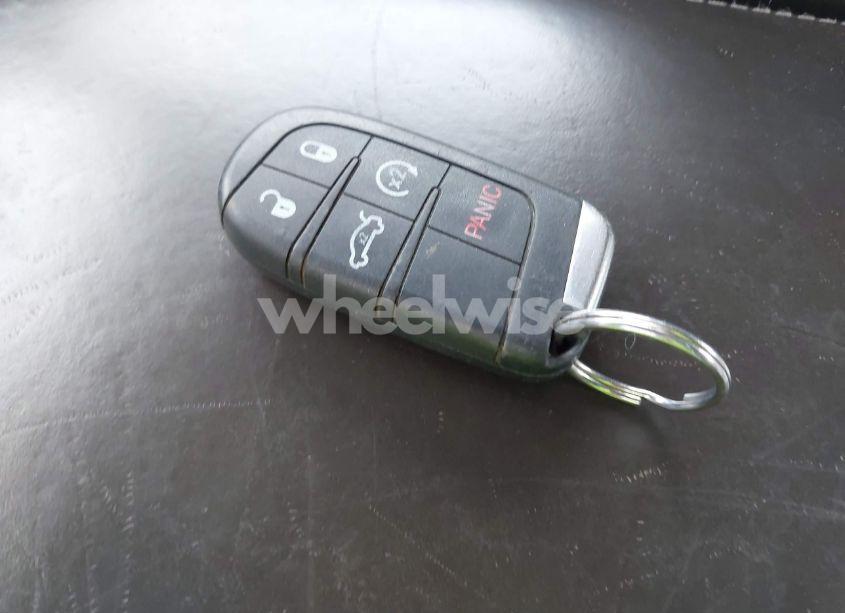 Photo 11 of 2013 Chrysler 300c LUXURY SERIES AWD (VIN 2C3CCAST8DH564518)