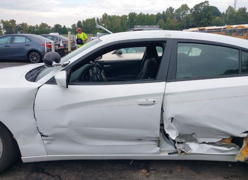 Photo 15 of 2015 Dodge Charger POLICE (VIN 2C3CDXAT3FH906851)