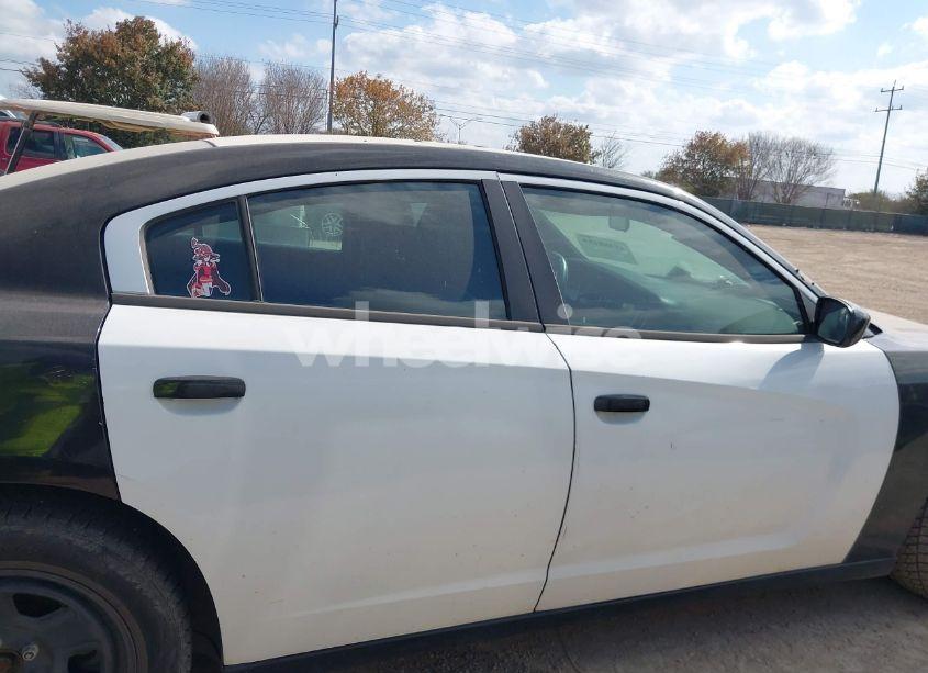 Photo 13 of 2014 Dodge Charger POLICE (VIN 2C3CDXAT5EH305407)