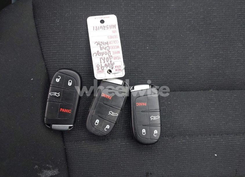 Photo 11 of 2021 Dodge Charger POLICE RWD (VIN 2C3CDXAT5MH526181)