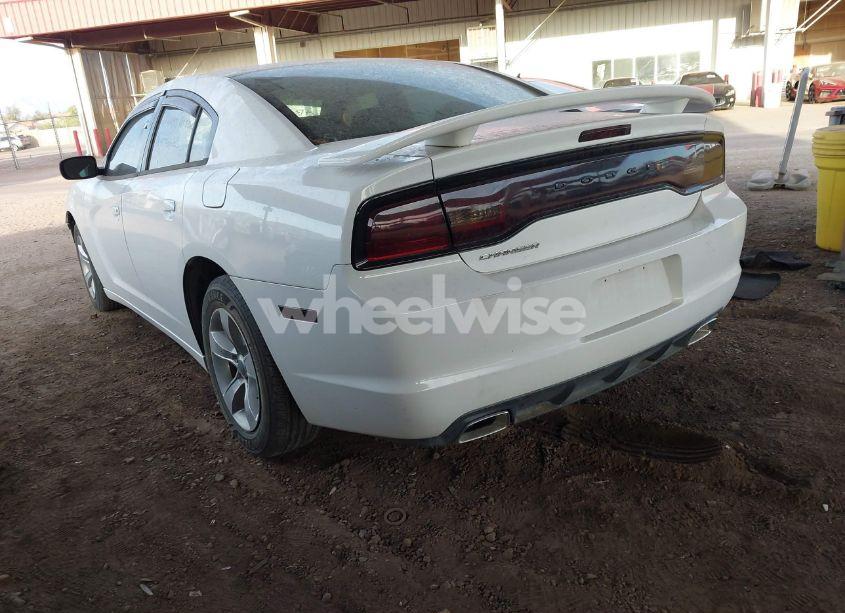 Photo 3 of 2012 Dodge Charger SE (VIN 2C3CDXBG0CH112418)