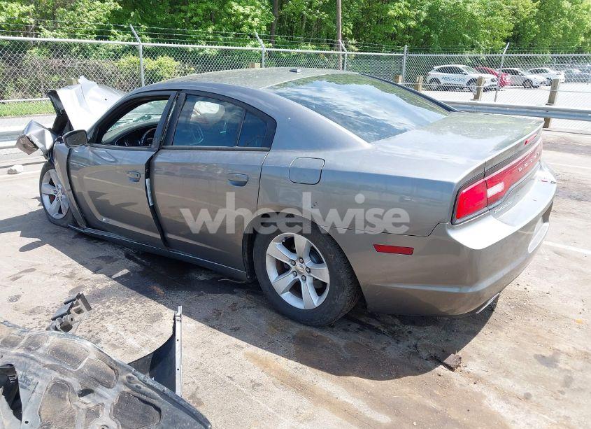 Photo 3 of 2012 Dodge Charger SE (VIN 2C3CDXBG0CH171808)