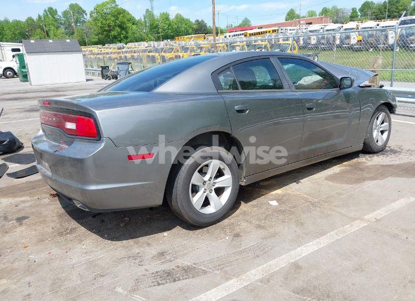 Photo 4 of 2012 Dodge Charger SE (VIN 2C3CDXBG0CH171808)
