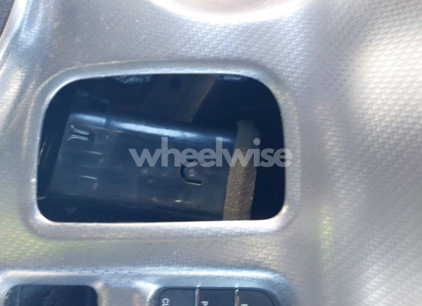 Photo 6 of 2012 Dodge Charger SE (VIN 2C3CDXBG0CH214446)