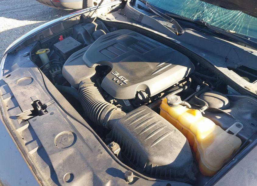 Photo 10 of 2013 Dodge Charger SE (VIN 2C3CDXBG0DH542385)