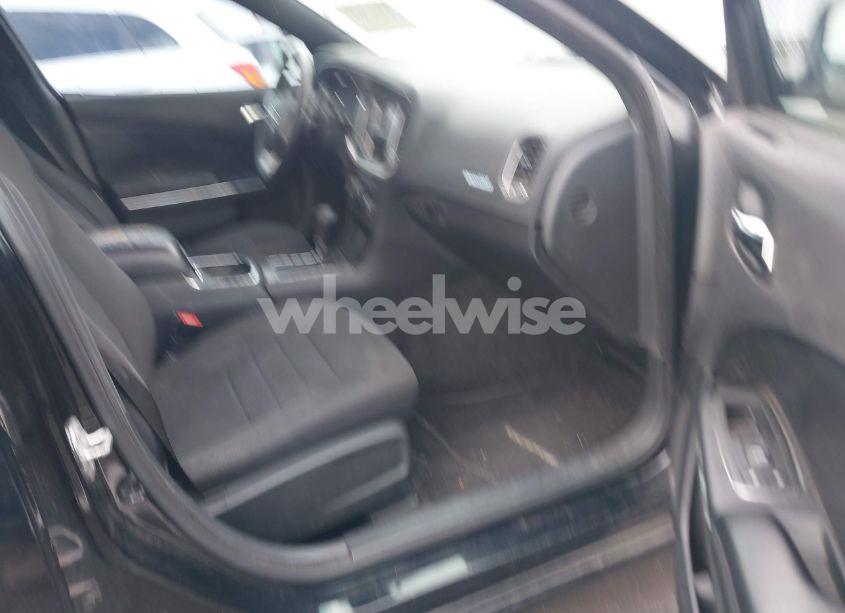 Photo 5 of 2013 Dodge Charger SE (VIN 2C3CDXBG0DH624875)