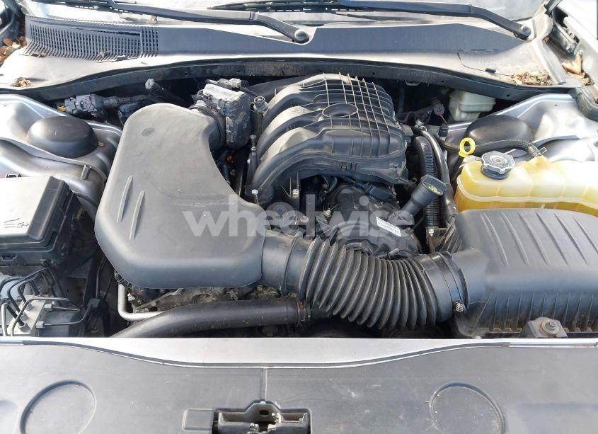 Photo 10 of 2013 Dodge Charger SE (VIN 2C3CDXBG0DH625170)