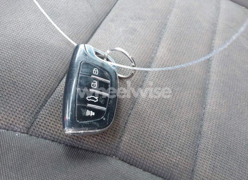 Photo 11 of 2013 Dodge Charger SE (VIN 2C3CDXBG0DH625170)