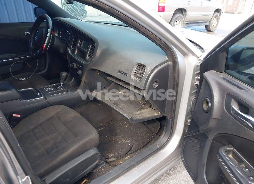 Photo 5 of 2013 Dodge Charger SE (VIN 2C3CDXBG0DH625170)