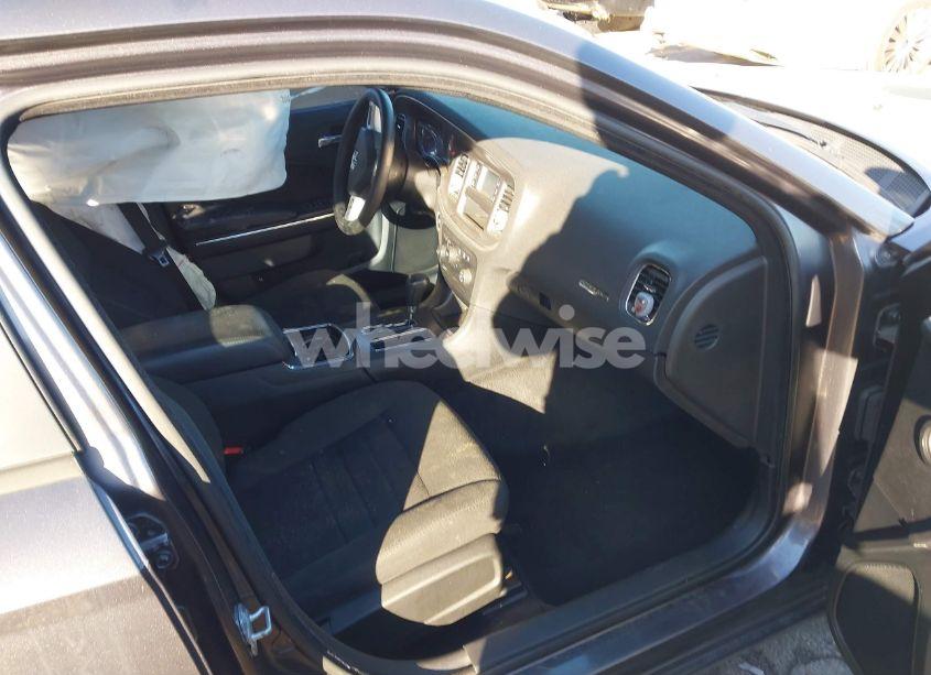 Photo 5 of 2014 Dodge Charger SE (VIN 2C3CDXBG0EH198543)