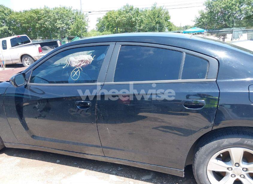 Photo 15 of 2014 Dodge Charger SE (VIN 2C3CDXBG0EH315084)