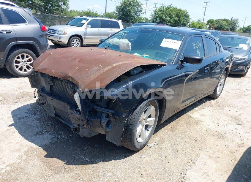 Photo 2 of 2014 Dodge Charger SE (VIN 2C3CDXBG0EH315084)