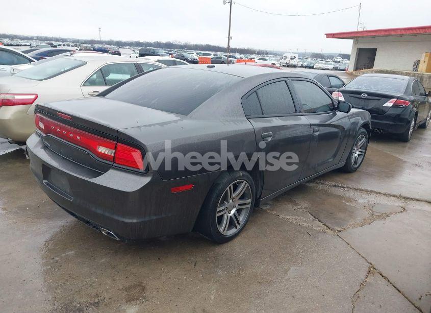 Photo 4 of 2014 Dodge Charger SE (VIN 2C3CDXBG0EH321757)