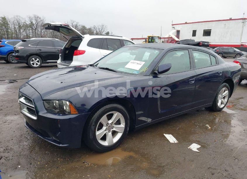 Photo 2 of 2014 Dodge Charger SE (VIN 2C3CDXBG0EH361918)