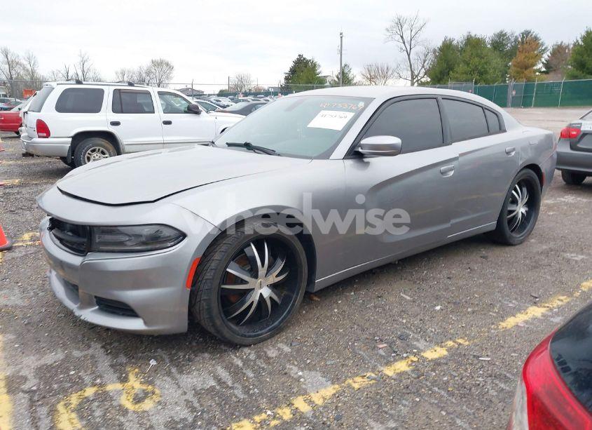 Photo 2 of 2015 Dodge Charger SE (VIN 2C3CDXBG0FH717057)