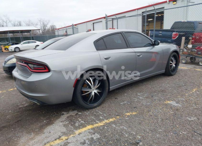Photo 4 of 2015 Dodge Charger SE (VIN 2C3CDXBG0FH717057)