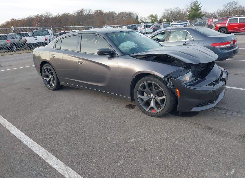 2015 Dodge Charger SE (VIN 2C3CDXBG0FH858842) main photo