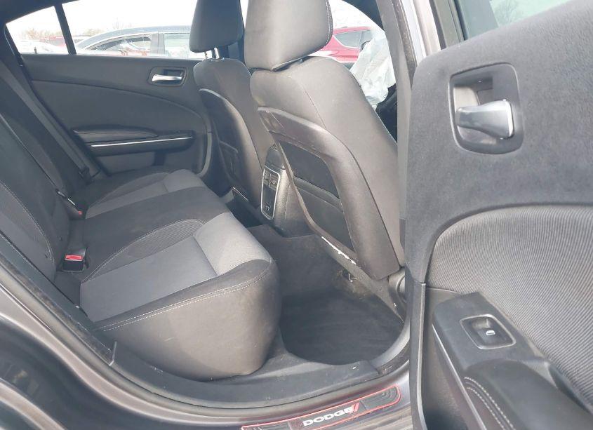 Photo 8 of 2015 Dodge Charger SE (VIN 2C3CDXBG0FH858842)