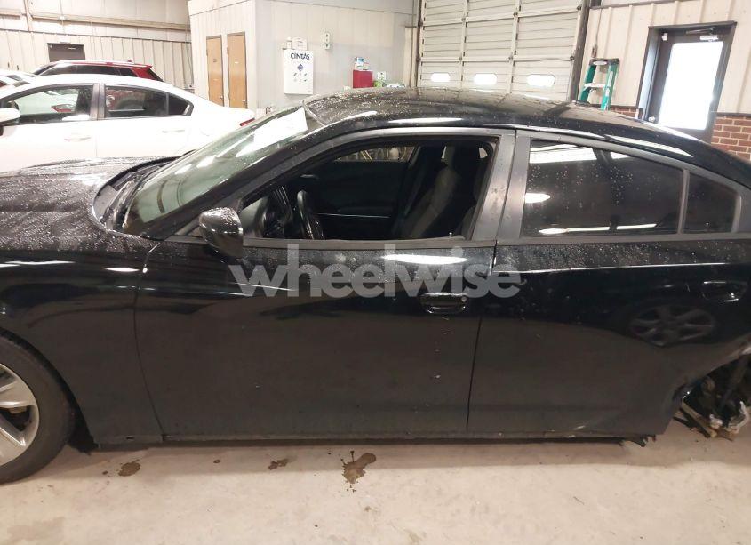 Photo 15 of 2015 Dodge Charger SE (VIN 2C3CDXBG0FH881070)