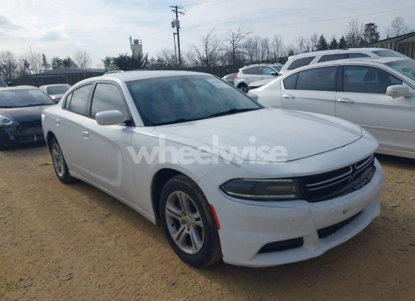 2015 Dodge Charger SE (VIN 2C3CDXBG0FH919302) main photo