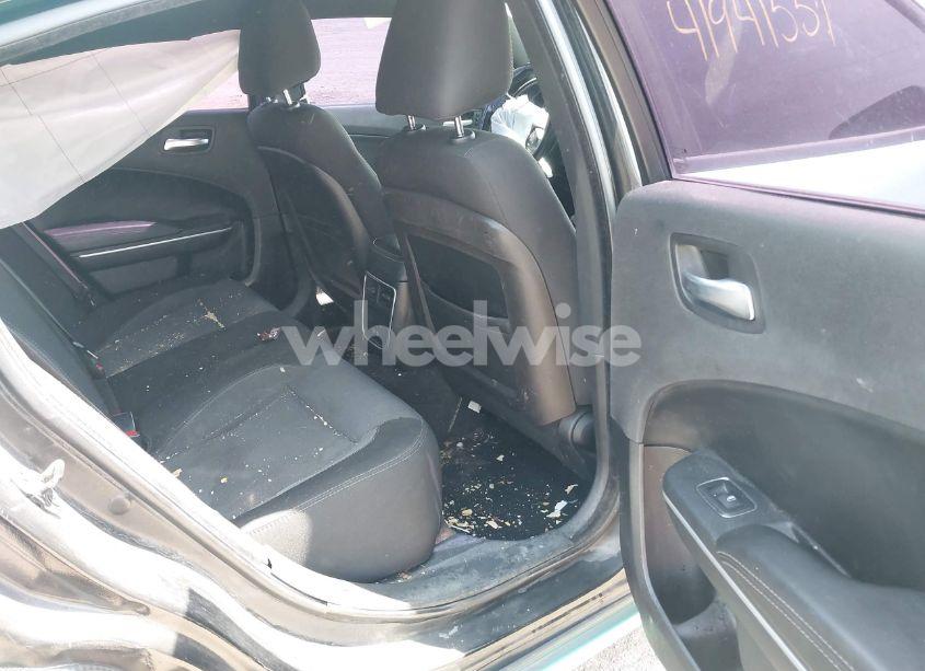 Photo 8 of 2016 Dodge Charger SE (VIN 2C3CDXBG0GH108925)