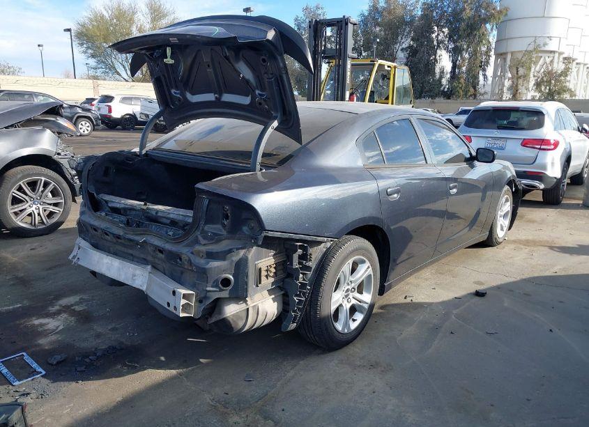 Photo 4 of 2017 Dodge Charger SE RWD (VIN 2C3CDXBG0HH541324)