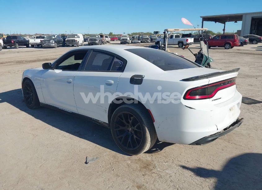 Photo 3 of 2017 Dodge Charger SE RWD (VIN 2C3CDXBG0HH612361)